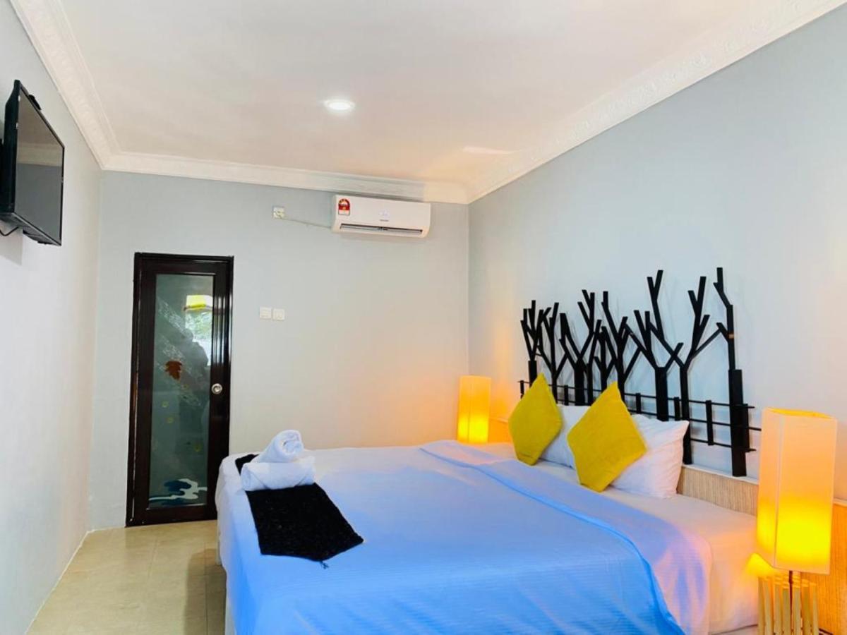 Fat Mermaid Guesthouse Pantai Cenang  Bagian luar foto