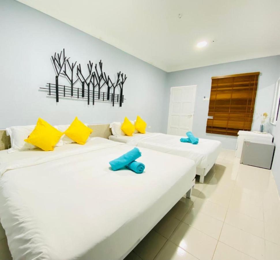 Fat Mermaid Guesthouse Pantai Cenang  Bagian luar foto