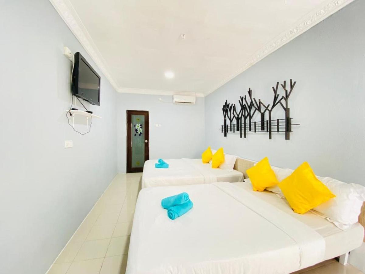 Fat Mermaid Guesthouse Pantai Cenang  Bagian luar foto